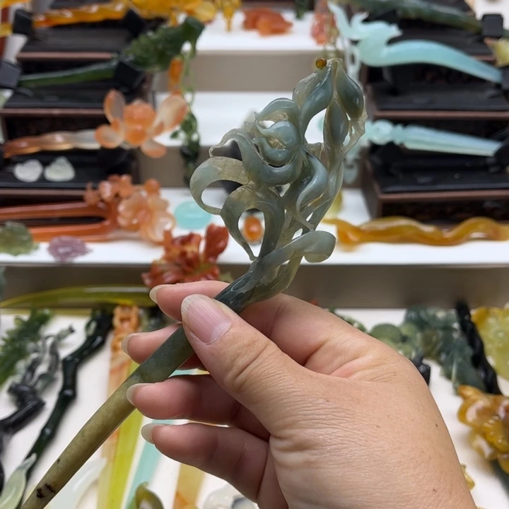 蛇纹石玉未镶嵌岫玉发簪