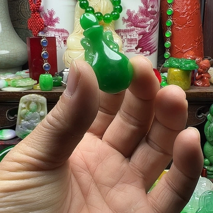 翡翠未镶嵌颈饰新号开播，全场福利