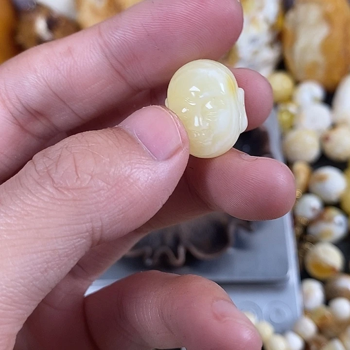 琥珀未镶嵌珠宝奇石我