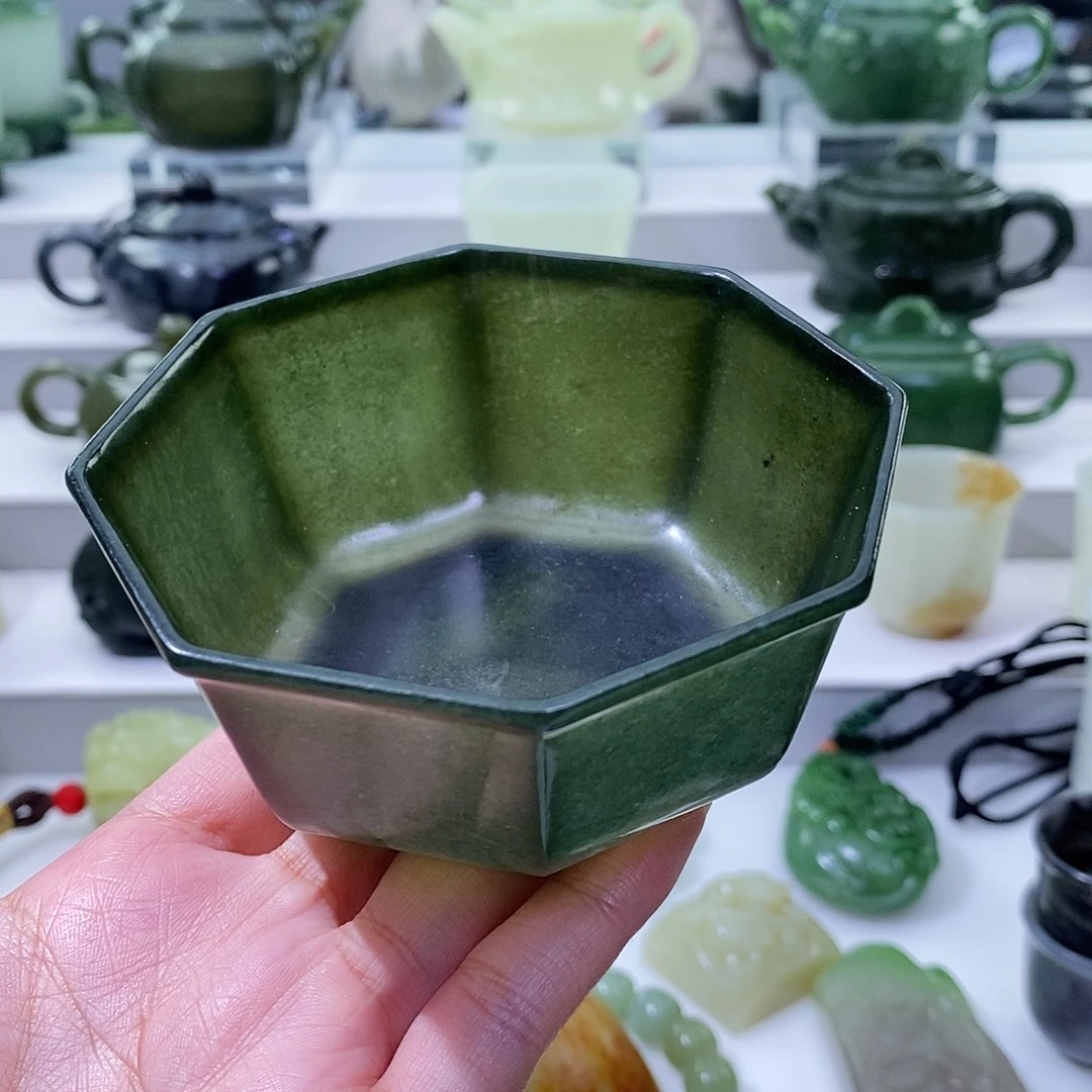 和田玉未镶嵌挂件杯子