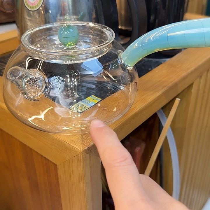 玉见彩云追月壶。           500毫升