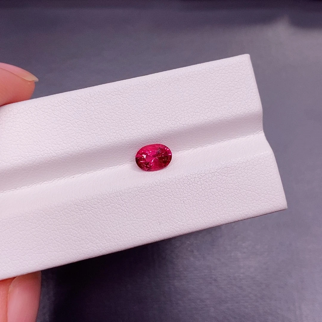 未镶嵌裸石碧玺0.79克拉