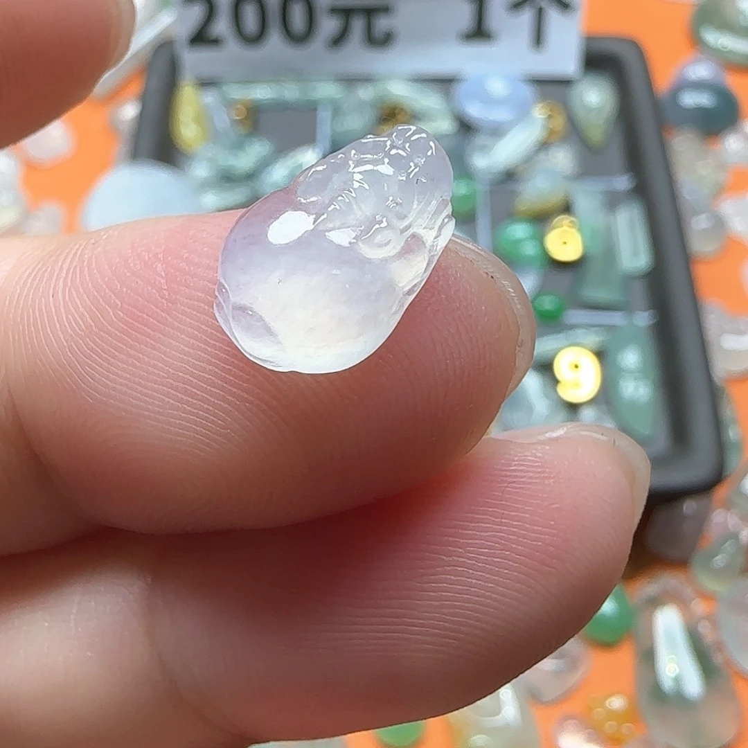 定制翡翠未镶嵌翡翠