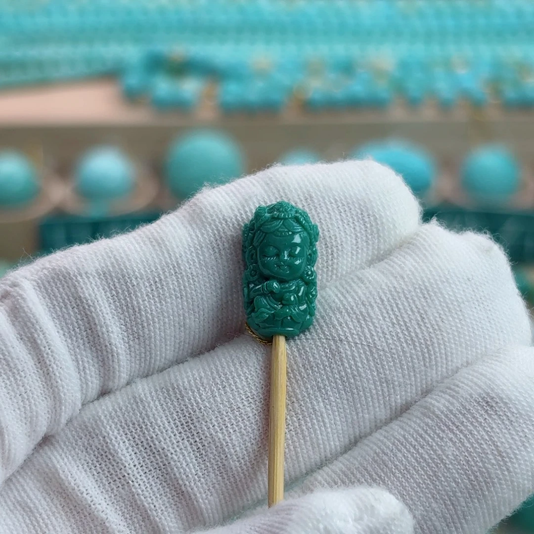 绿松石未镶嵌珠宝奇石（泡油）