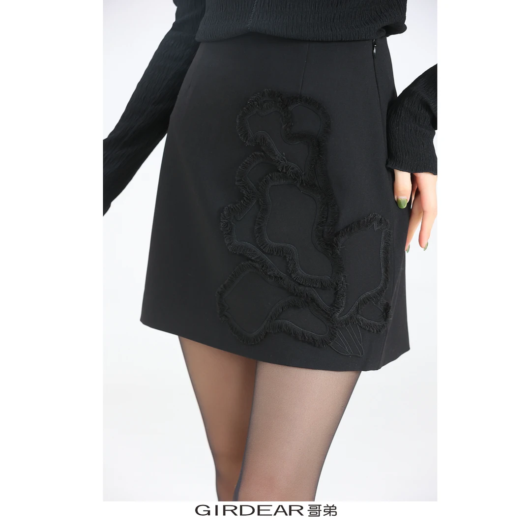 GIRDEAR/哥弟马蹄莲系列百搭显瘦提花高腰复古气质半身裙女120015