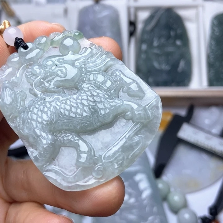 翡翠未镶嵌挂件翡翠