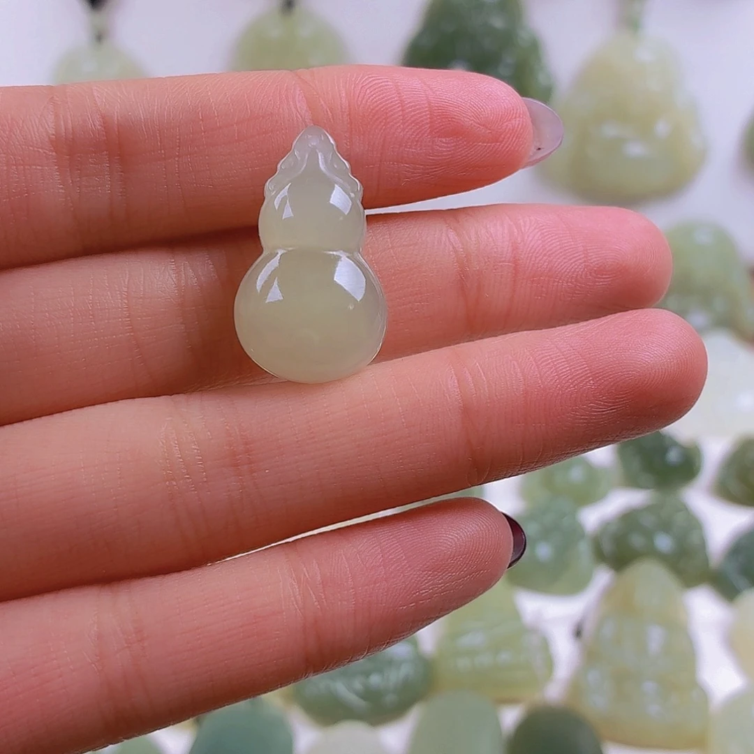 东***肉和田玉未镶嵌颈饰福利