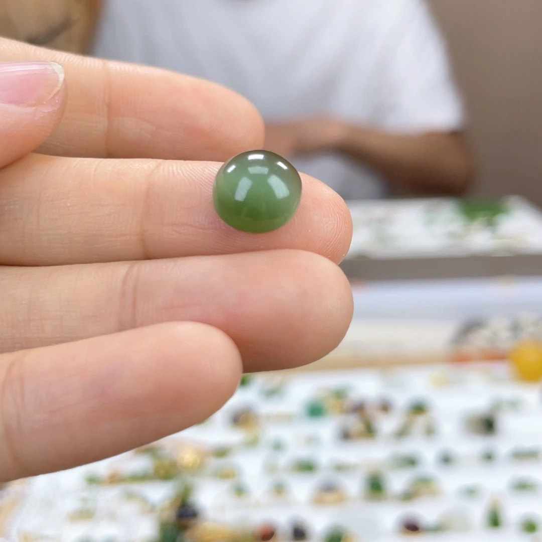 和田玉未镶嵌颈饰直径10