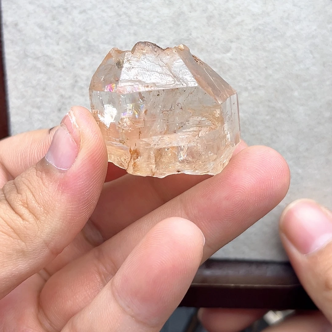 水晶珠宝半成品未镶嵌12 黄泥骸骨大原石