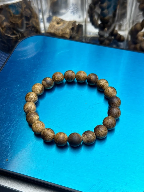 沉香存放近4️⃣年乌身老白奇0.9圆珠单圈 6克