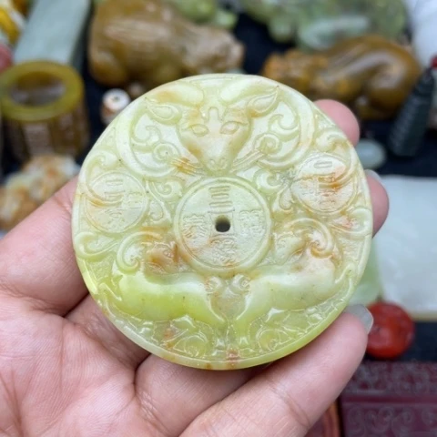 蛇纹石玉未镶嵌颈饰85