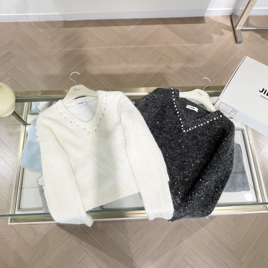 JILLYI【珍珠思念】白灰两色V领富贵千金风时尚百搭针织衫