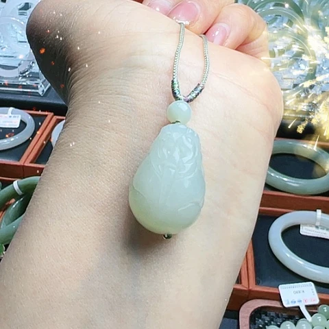 和田玉颈饰未镶嵌貔貅