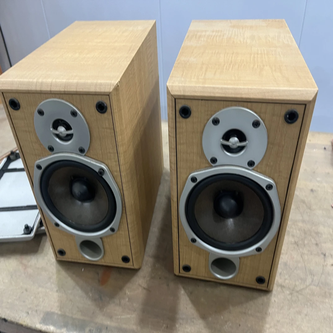 9新 Onkyo/安桥 二手安桥小书架音响，运费自理，不可无理由退换货