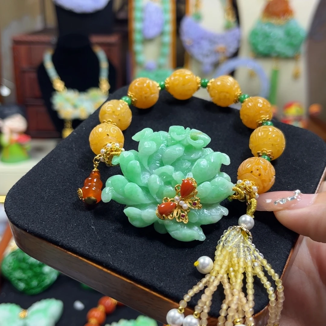 翡翠未镶嵌毛衣链设计款