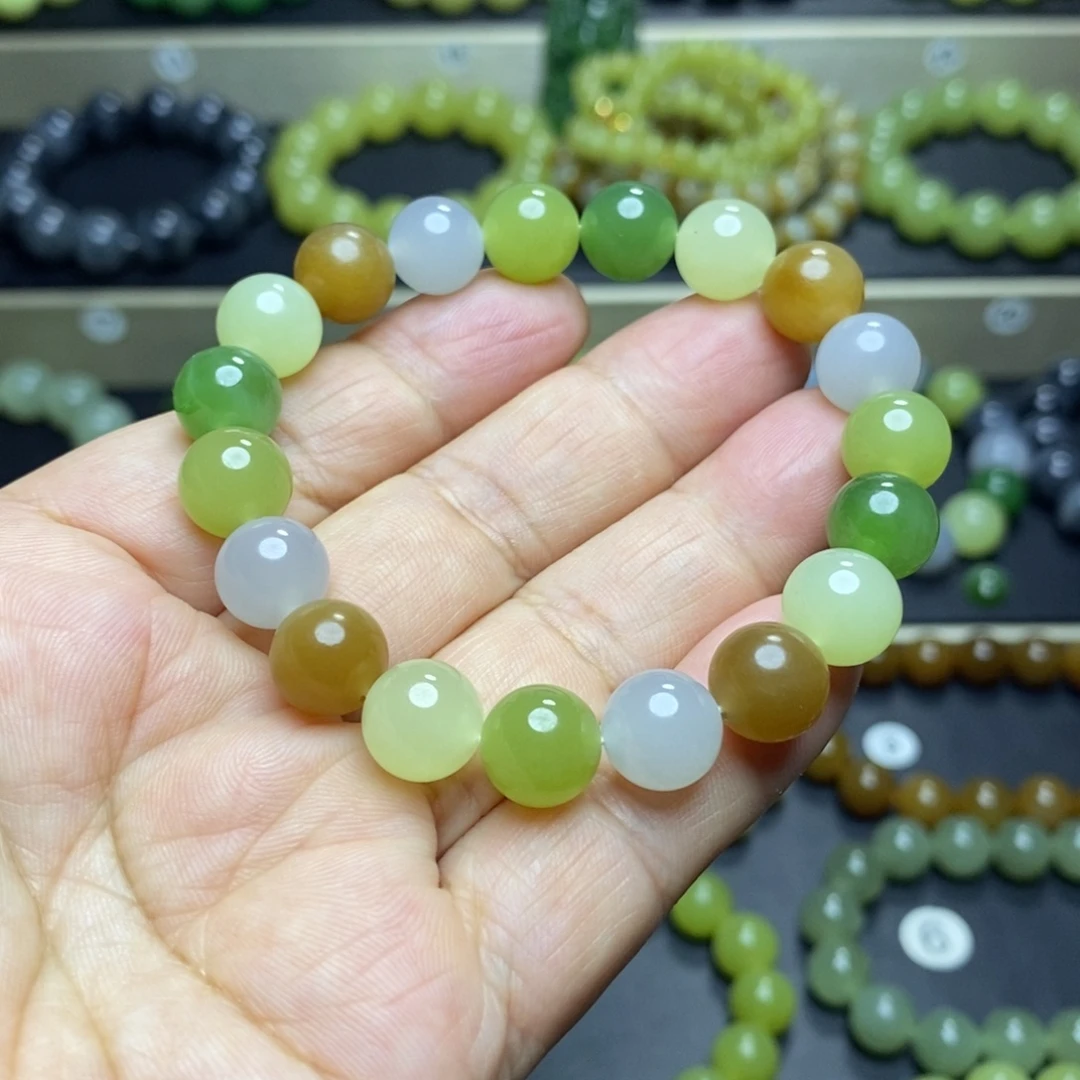 和田玉未镶嵌手串