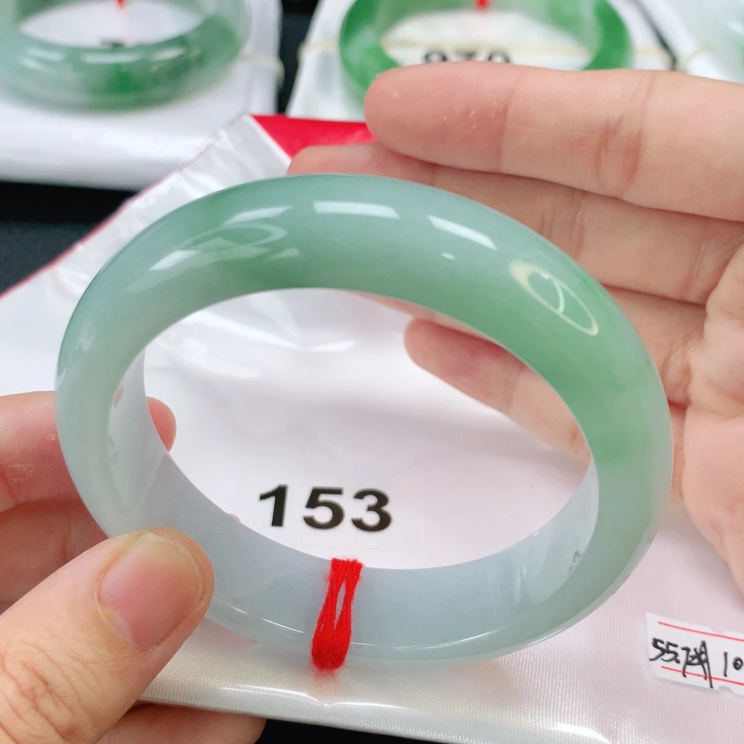 未镶嵌手镯翡翠缅甸55.7