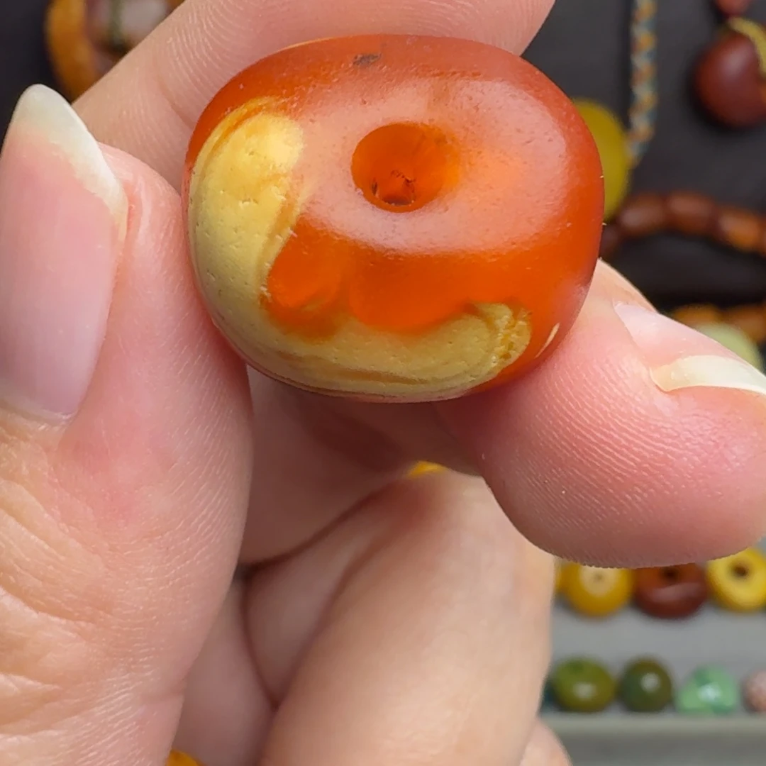 蜜蜡未镶嵌颈饰直径20厚度13妖花墩子