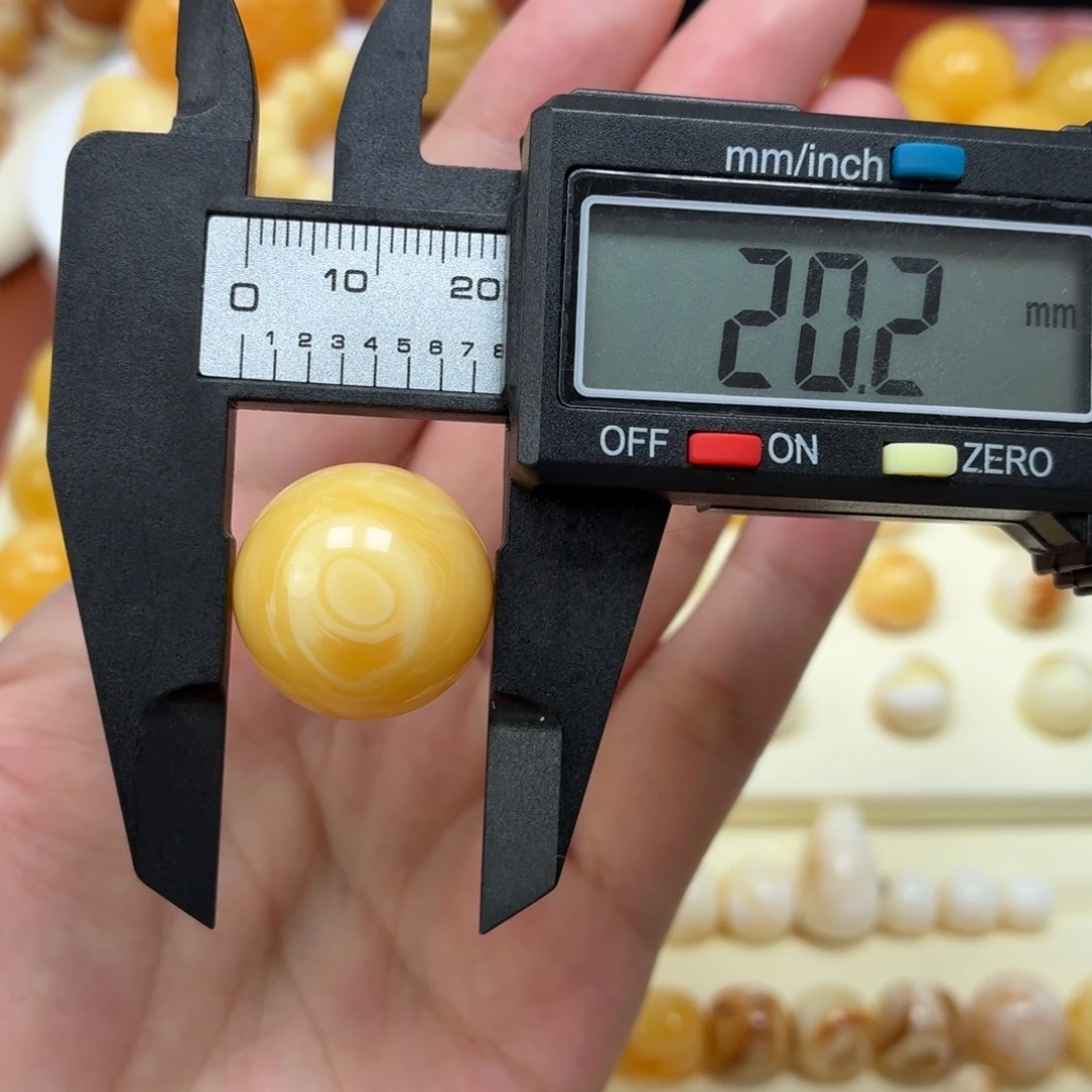 琥珀未镶嵌珠宝奇石焦皮浓橘底拉丝眼纹圆珠20.2mm