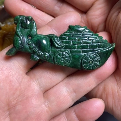 未镶嵌和田玉（糖玉）挂件