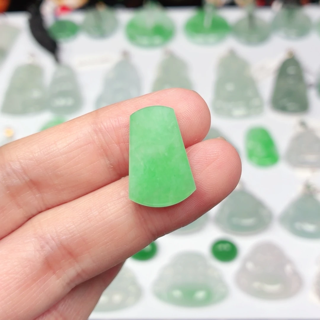 翡翠裸石缅甸天然A货翡翠