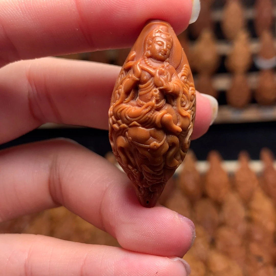把件橄榄核普贤菩萨