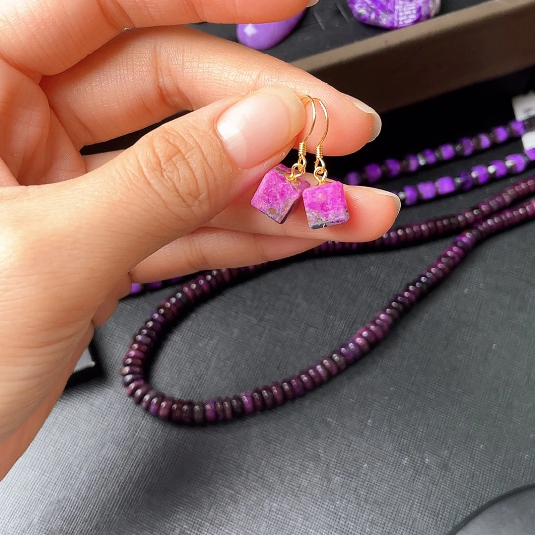 苏纪石（舒俱来）银S925镶嵌耳环