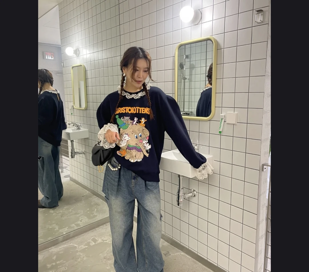 루루가− （小飞象）韩国代勾东大门女装2024冬季新款泡泡袖卡通卫衣