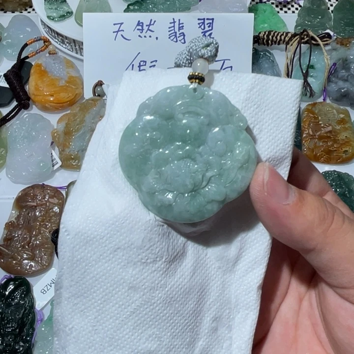 翡翠项链未镶嵌天然