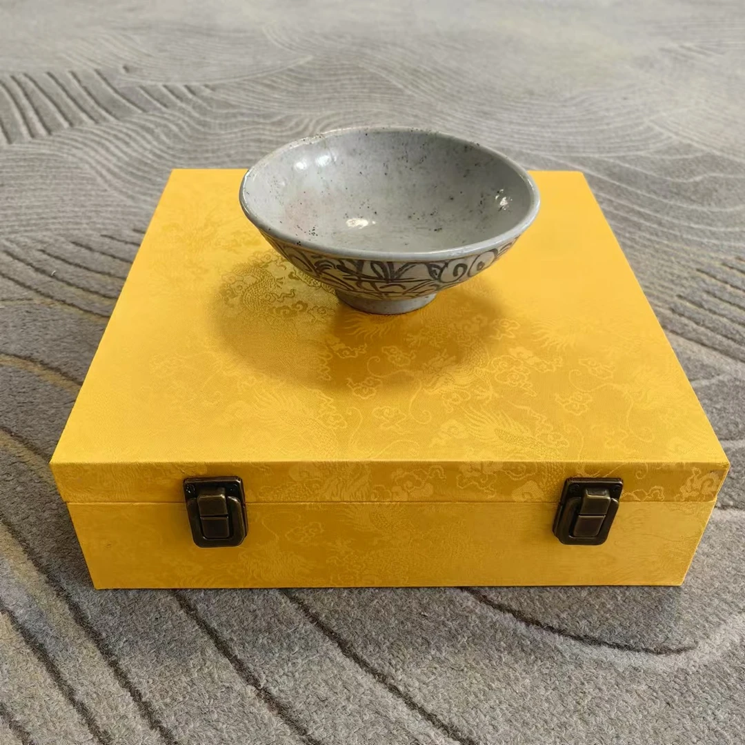 CCCCC启源阁古陶瓷【其中一套：喜字碗+广彩赏盘+锦盒】