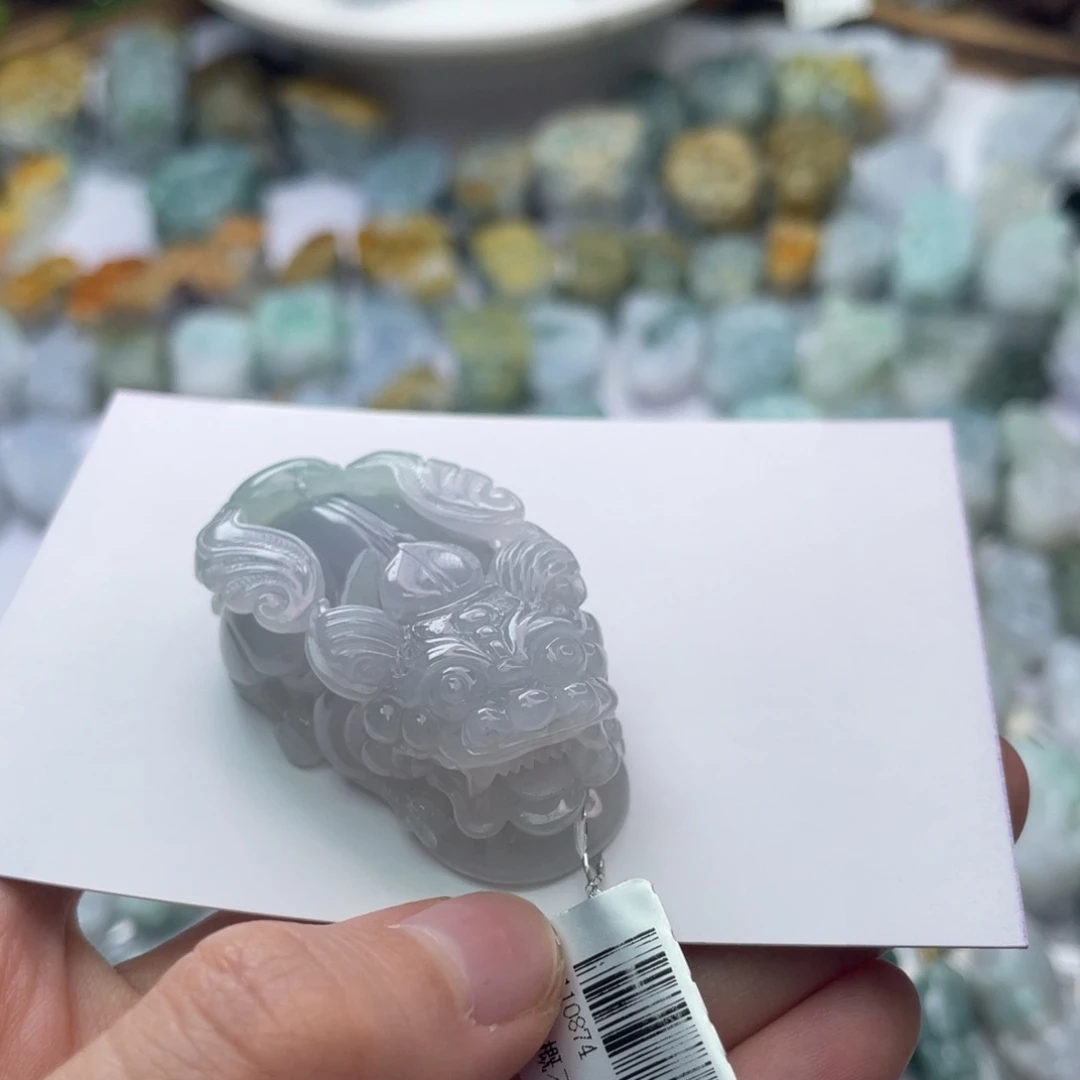 翡翠颈饰未镶嵌貔貅