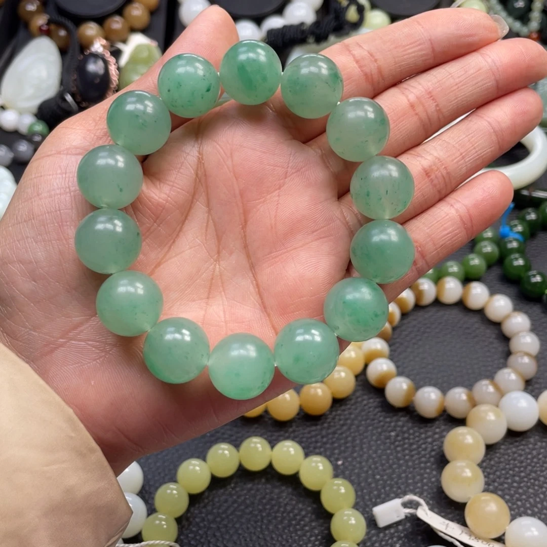 透闪石质玉未镶嵌手链