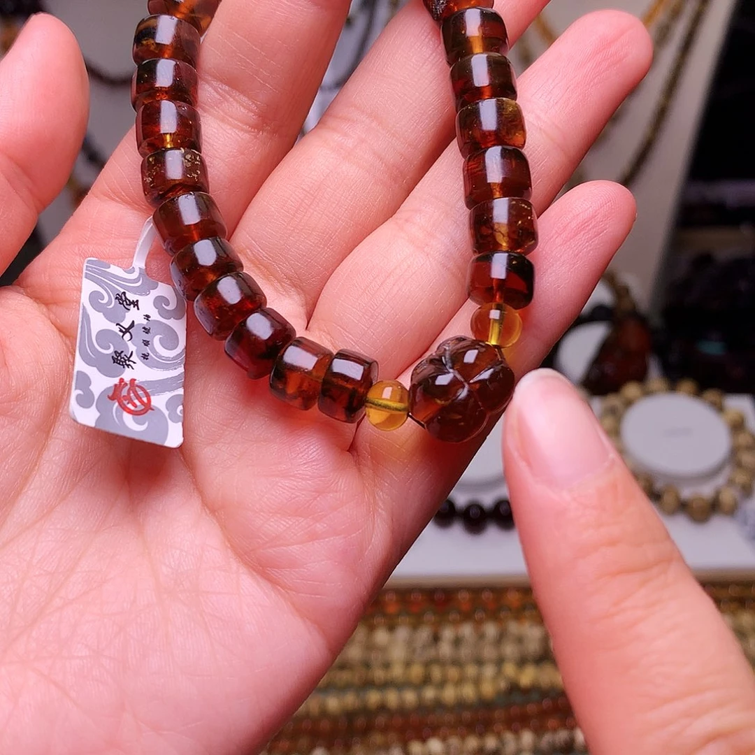 未镶嵌琥珀裸石琥珀