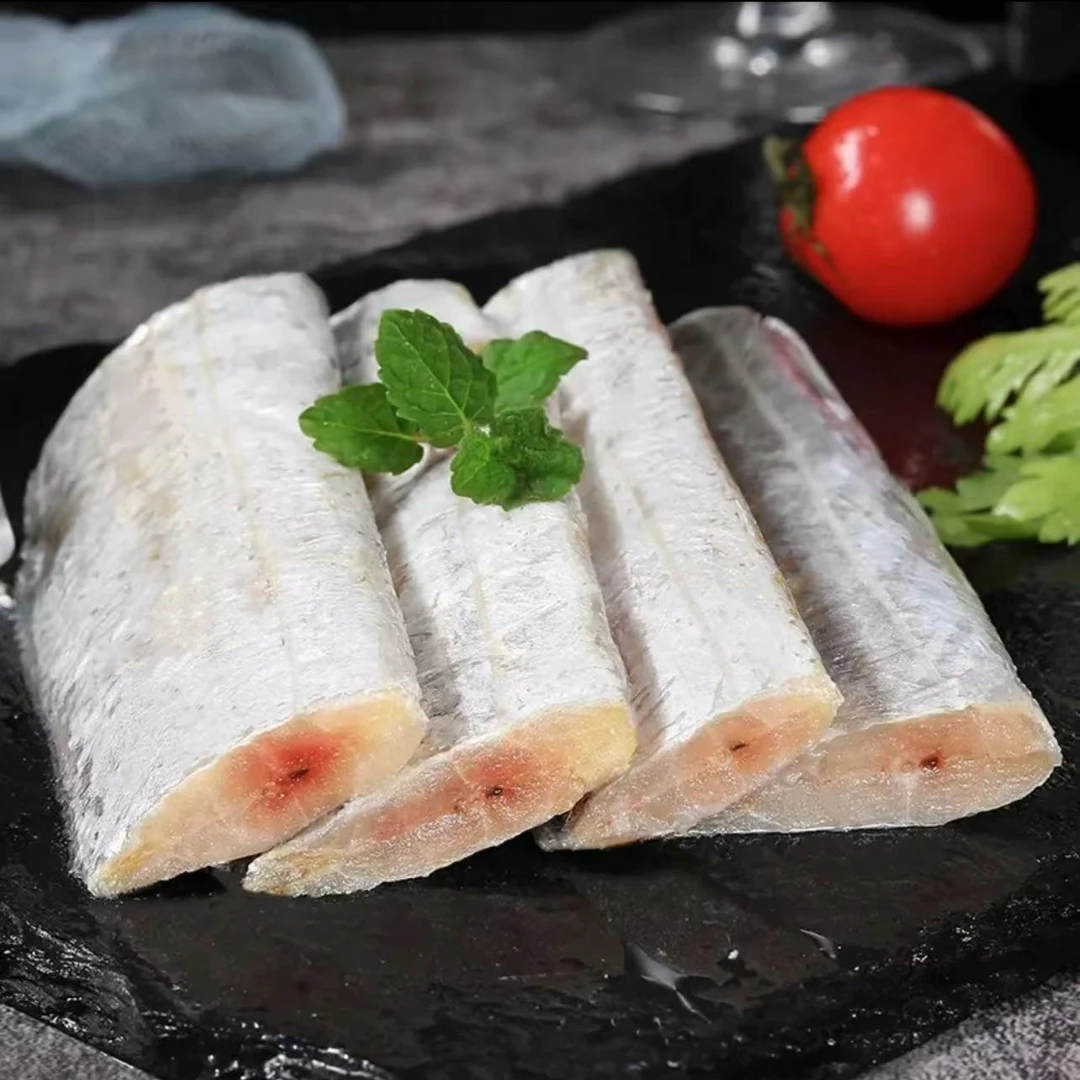 连云港本地小眼油带鱼段  1包8-10段左右 400g/包*8包