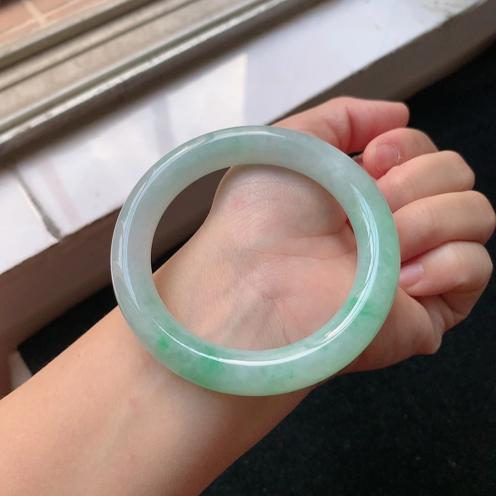 1674号 缅甸天然A货翡翠手镯54/55圈口飘阳绿圆条手镯