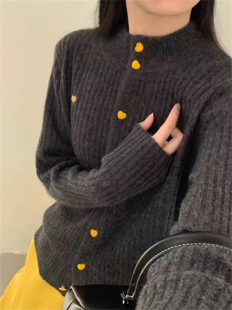 【古】爱心刺绣拼色立领简约厚款开衫毛衣301-360