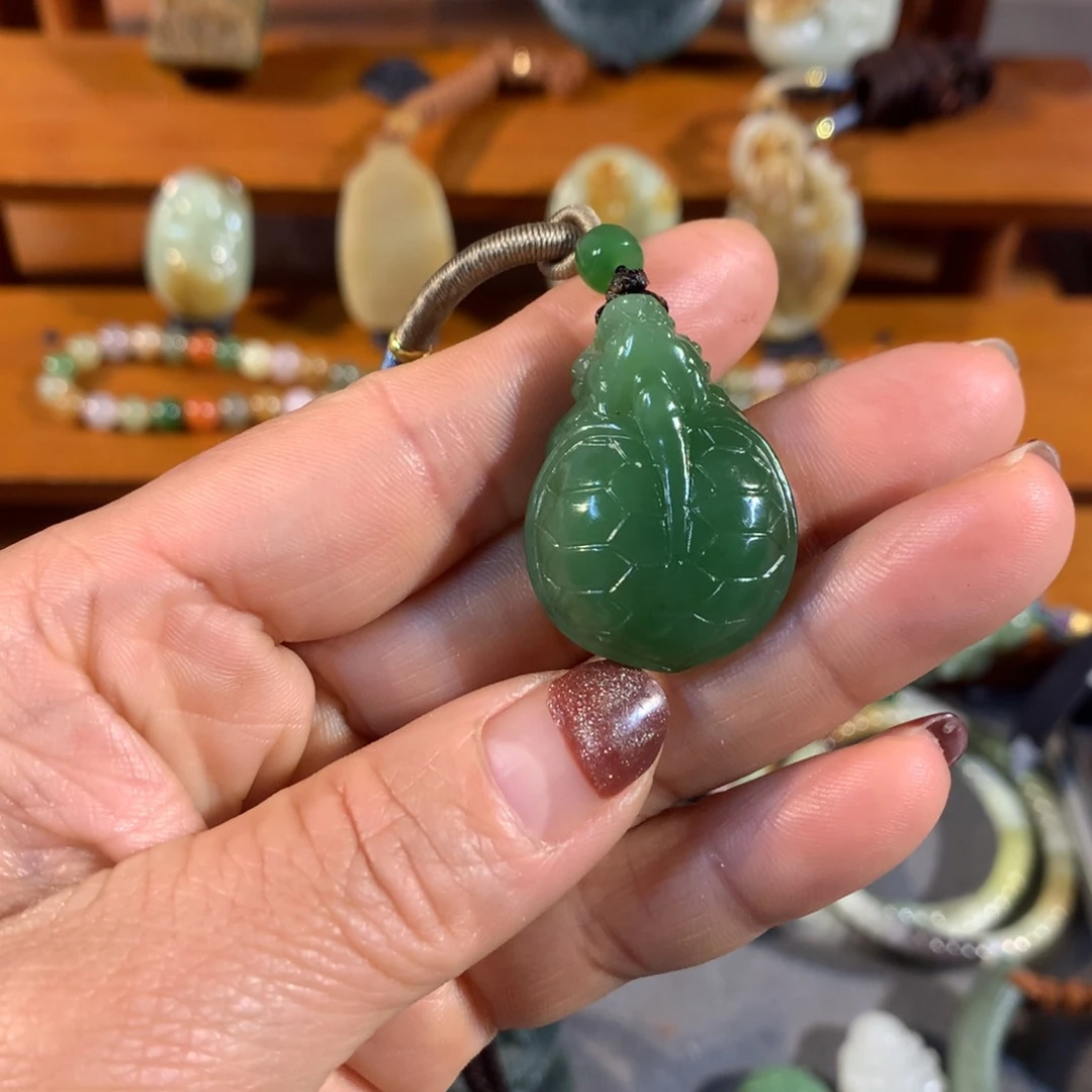 和田玉（糖玉）颈饰未镶嵌抹*