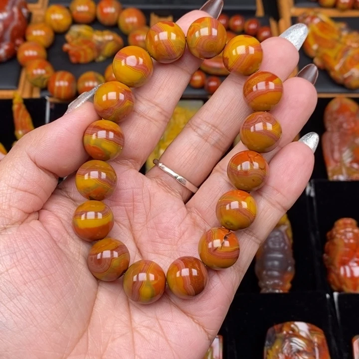 笑***阳玛瑙/玉髓未镶嵌手链