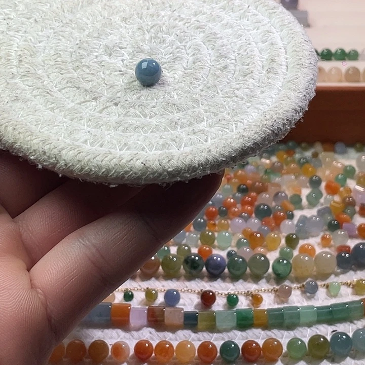 翡翠散珠未镶嵌定制翡翠卡8.1