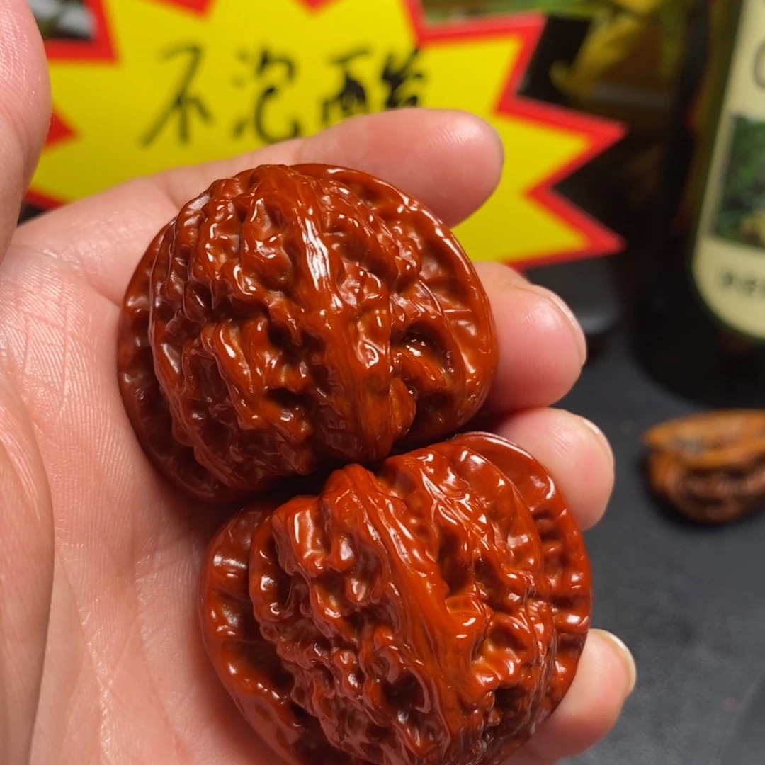 文玩核桃吊坠39白狮子