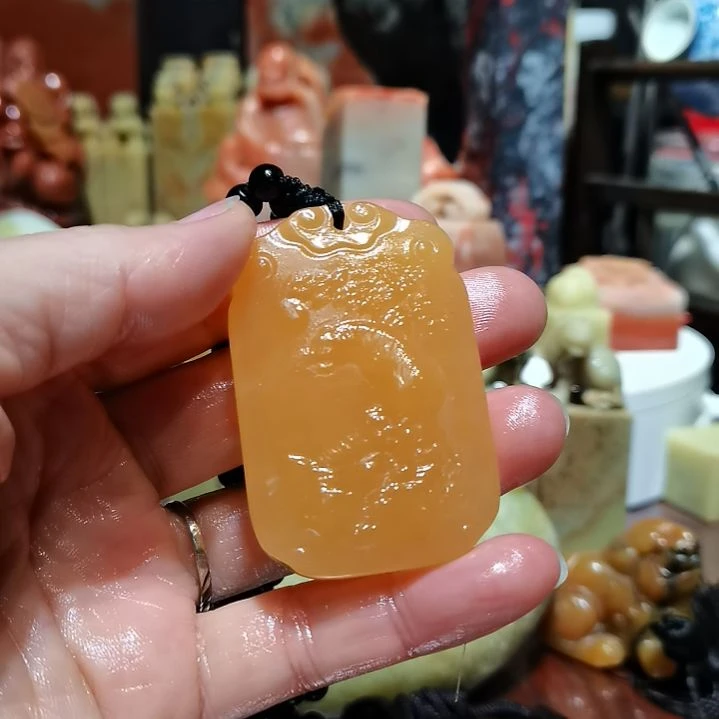 青田石其他金田黄虎牌