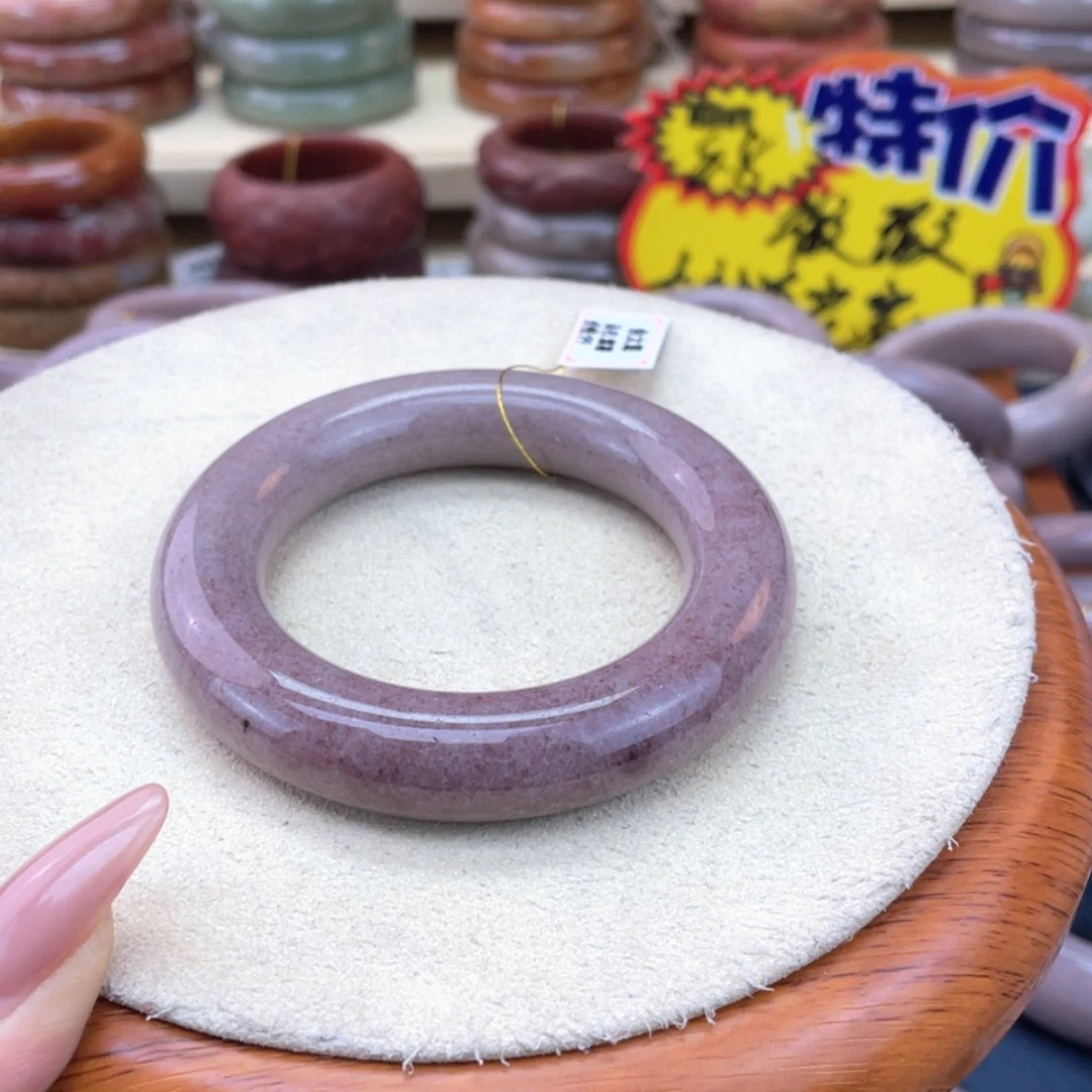 【闪购商品】石英质玉手镯未镶嵌