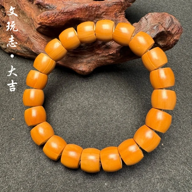 【文玩志】1.1SSS级橄榄核铁核核中手串（核尖平替）