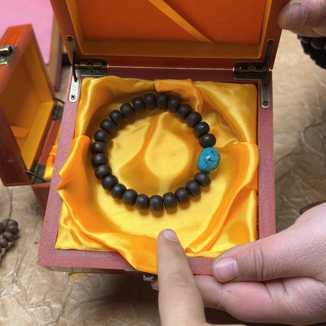 大叶紫檀（黑酸枝木类）