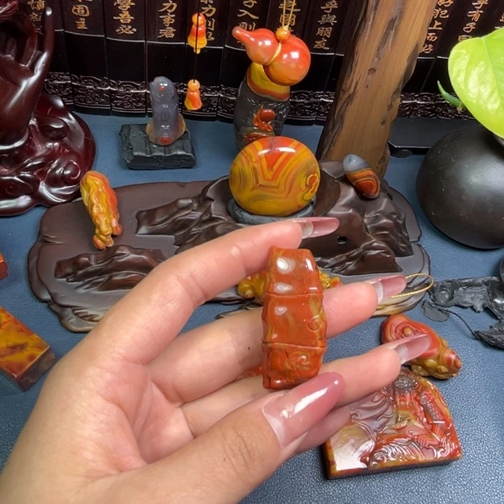 玛瑙/玉髓合金颈饰