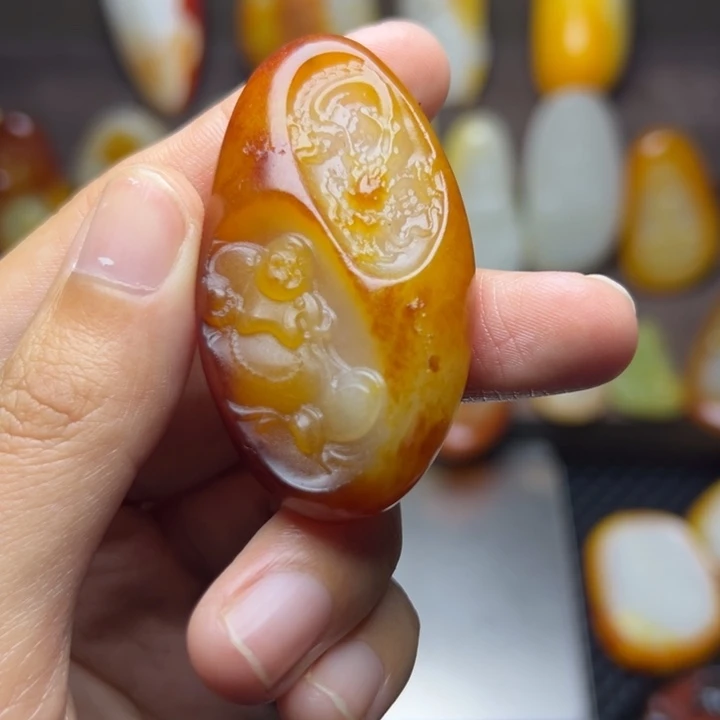 和田玉未镶嵌颈饰