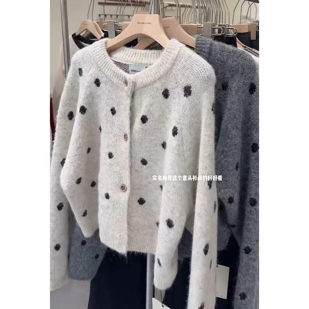 针织波点常规圆领休闲风毛针织衫秋冬设计师短款网红