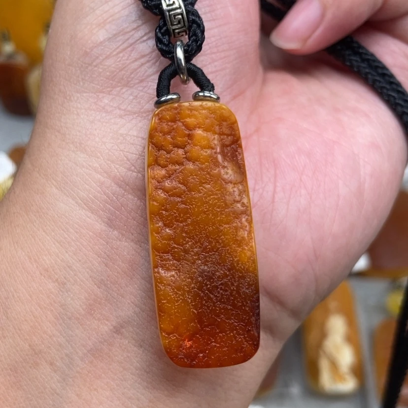 【闪购商品】未镶嵌颈饰琥珀