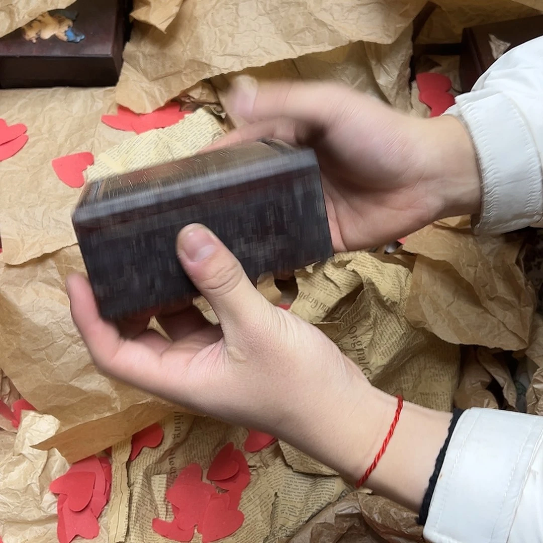 大叶紫檀（黑酸枝木类）