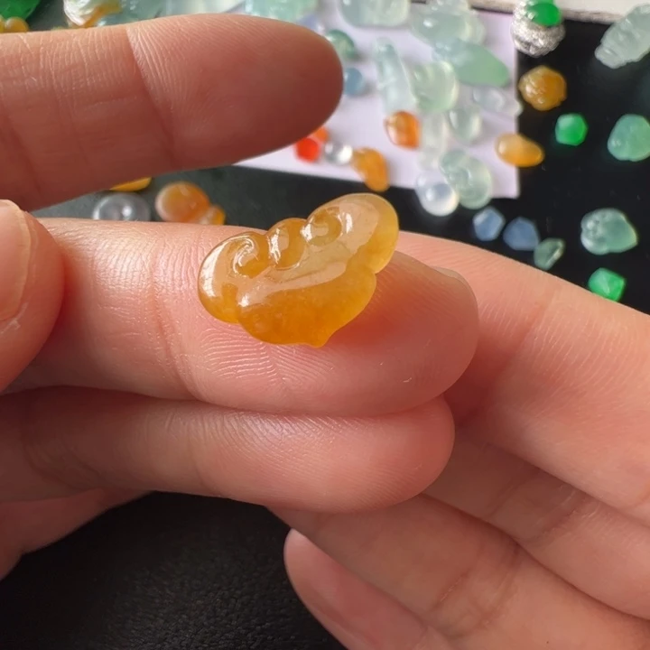 定制翡翠未镶嵌福利